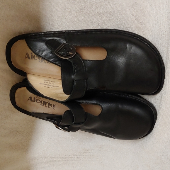 Alegria Shoes - Alegria black leather shoe wm. Sz.39